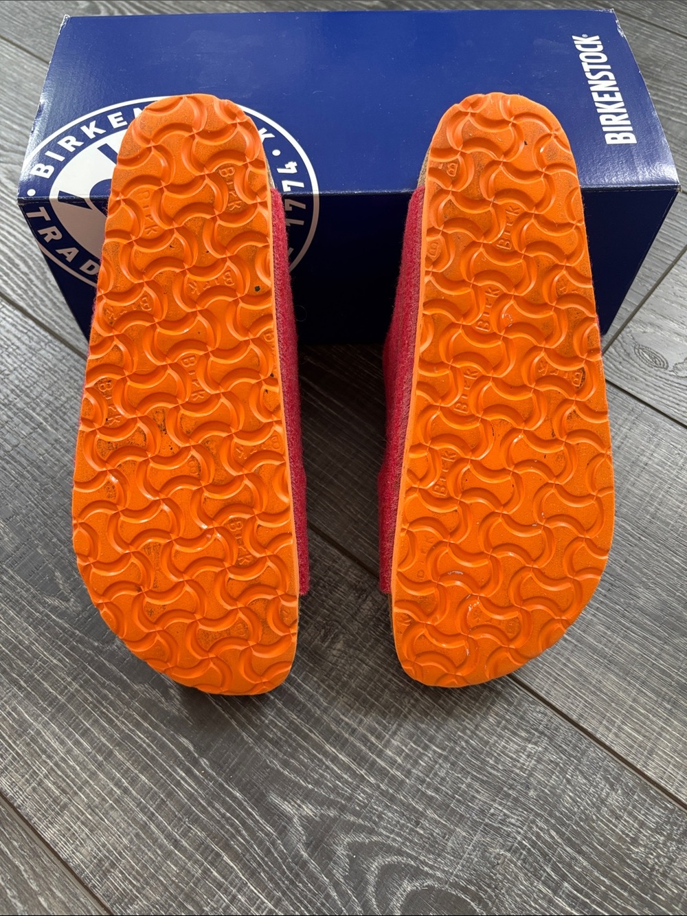 Birkenstock Arizona Pink/Orange Wool Sandals size 38
Great Condition! - Picture 6 of 6